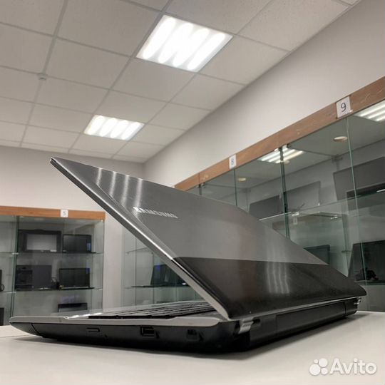 Ноутбук Samsung (2 ядра/ 7400M/ SSD 120gb)
