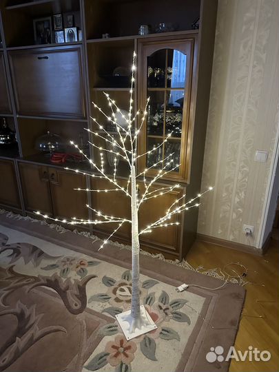 Светильник дерево