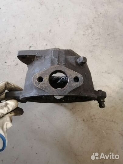 Поворотный кулак ленд круйзер 80