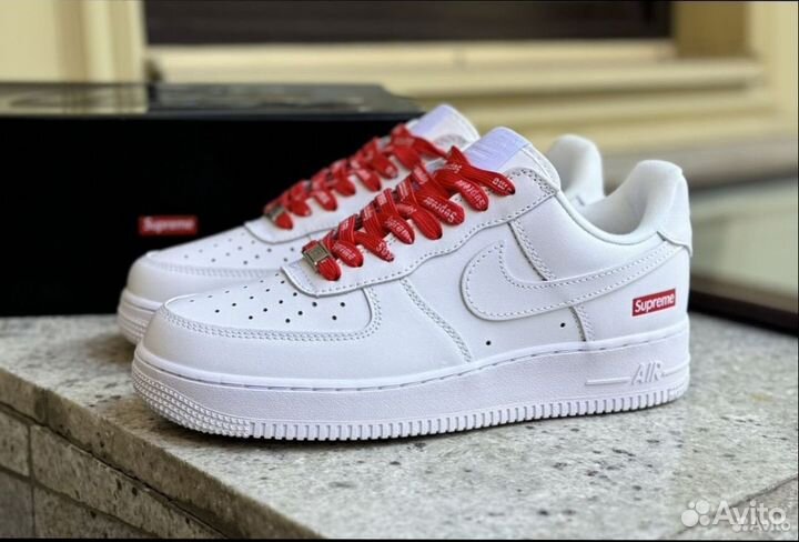 Nike Air Force 1 Low x Supreme