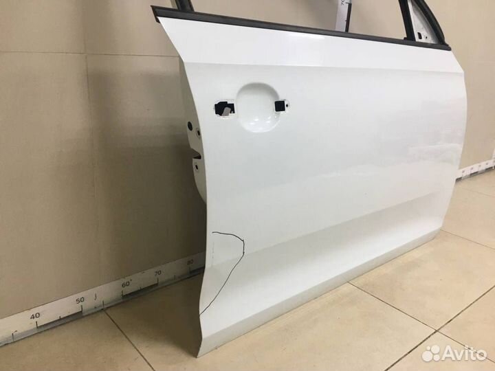 Дверь передняя правая Skoda Rapid 2012-2020