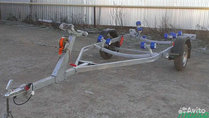 Прицеп мзса 81771C.103 с роликовой системой