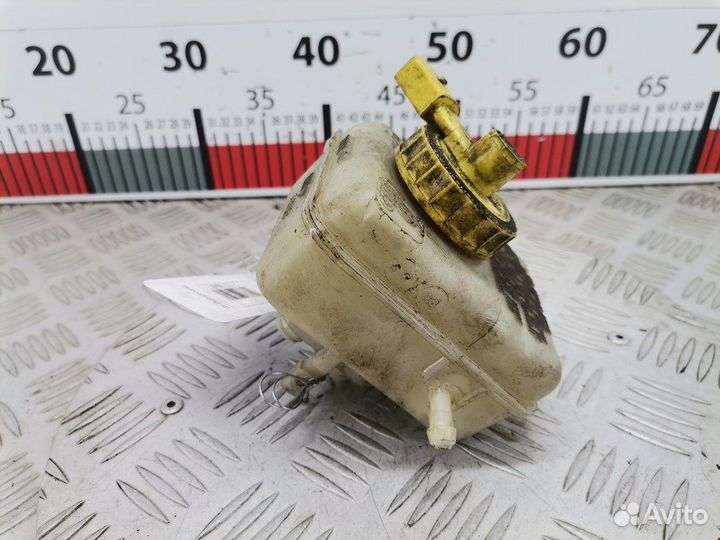 Бачок тормозной жидкости для Volkswagen Beetle 2