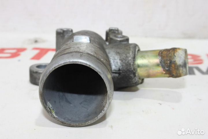 Фланец системы охлаждения Mitsubishi Outlander 1