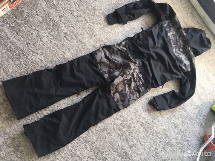 Комбинезон для сноуборда