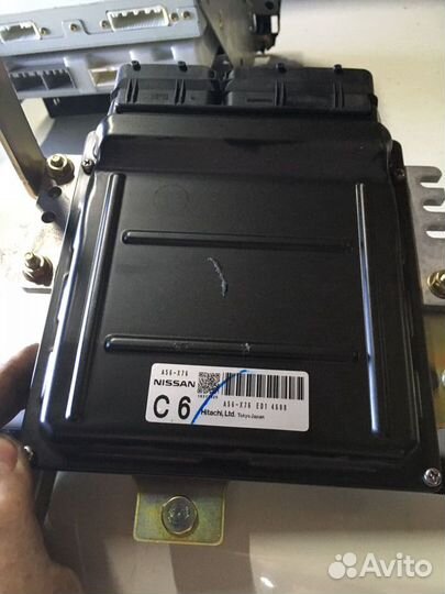 Блок управления двс A56X76 Nissan Teana J31