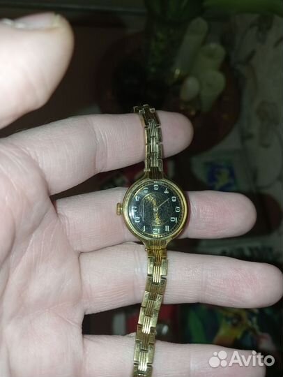 Часы наручные женские механические СССР au