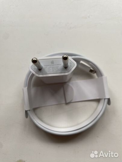 Зарядка на iPhone