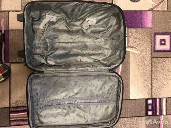 Детский чемодан на колесиках