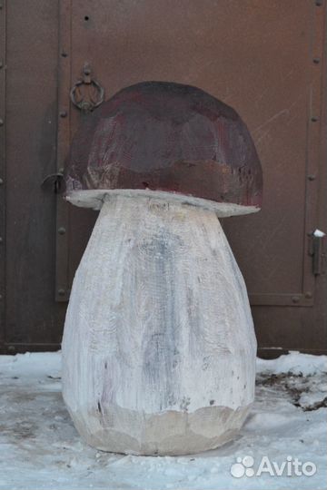 Фигуры из дерева