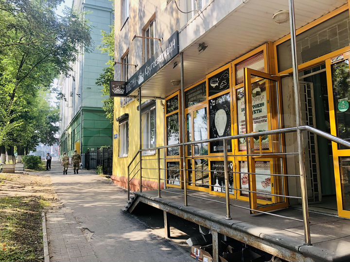 Торговое помещение с арендатором, 16 м²