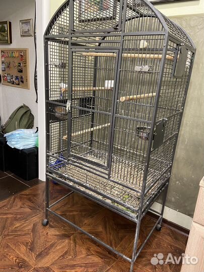 Клетка для крупного попугая