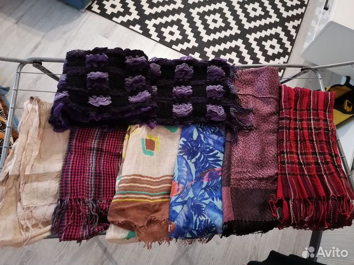 Шарфы и палантины