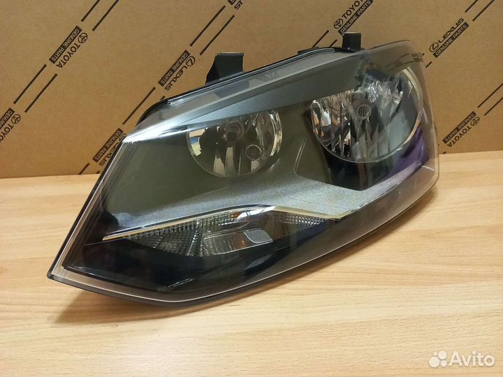 Фольксваген Поло фара левая 6R1941007E