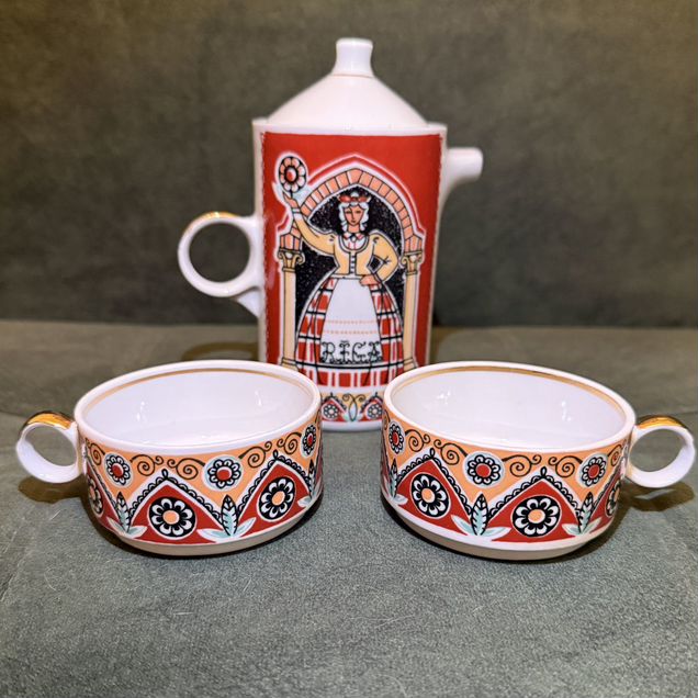 Кофейник с чашками Рижский фарфоровый винтаж СССР