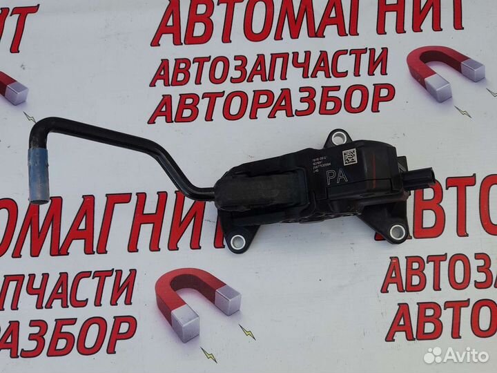 Педаль газа Тойота Рав 4 50 18-22г