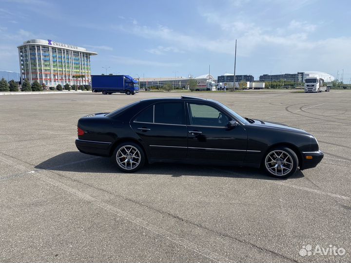 Mercedes-Benz E-класс 3.2 AT, 1996, 258 000 км