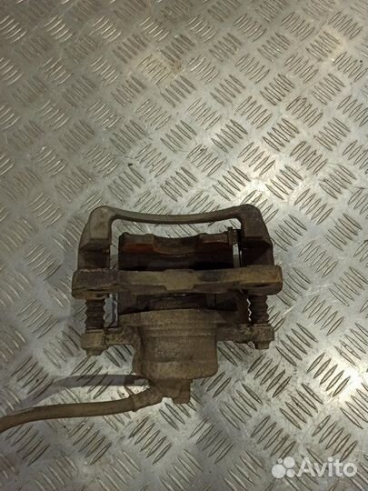 Суппорт тормозной передний правый Daewoo Gentra