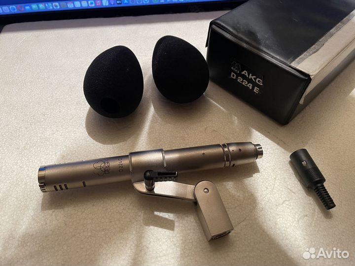 AKG D224 C студийный микрофон с двойной диафрагмой