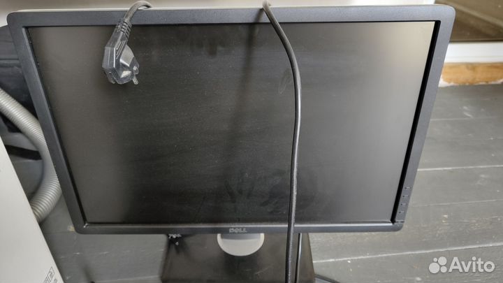 Монитор Dell 22