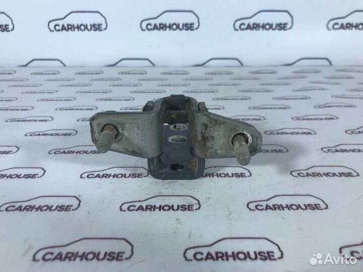 Петля двери задняя правая Mitsubishi Lancer 9 1.6