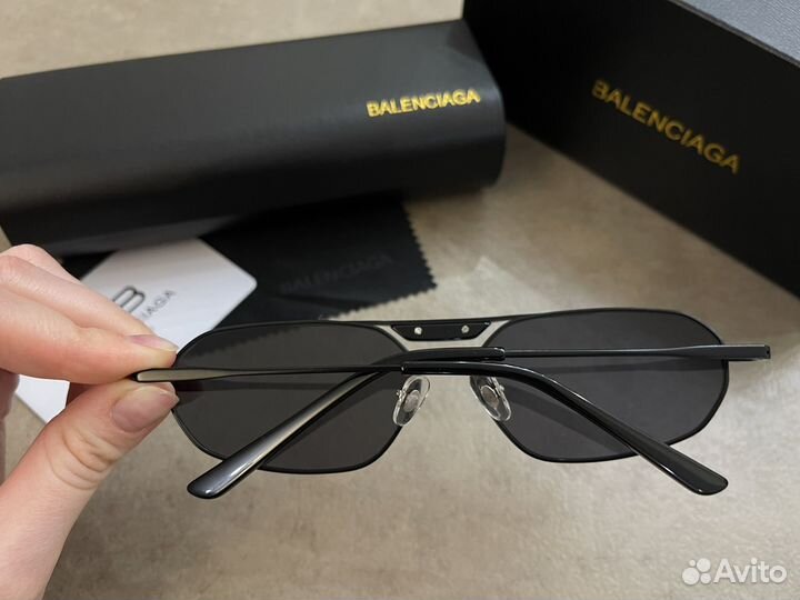 Очки Balenciaga BB0245S