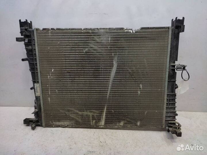 Радиатор охлаждения Renault Logan 2 2014