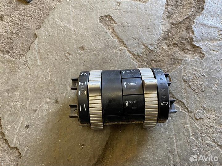 Блок управления пневмоподвески #: 1193 Porsche Ca