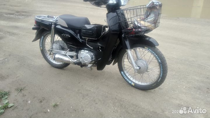 Глушитель прямоток на Honda super cub AA04