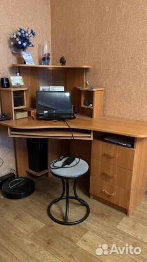 Компьютерный стол