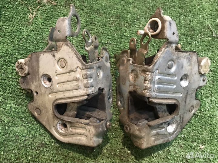 Замки дверные Mercedes w124