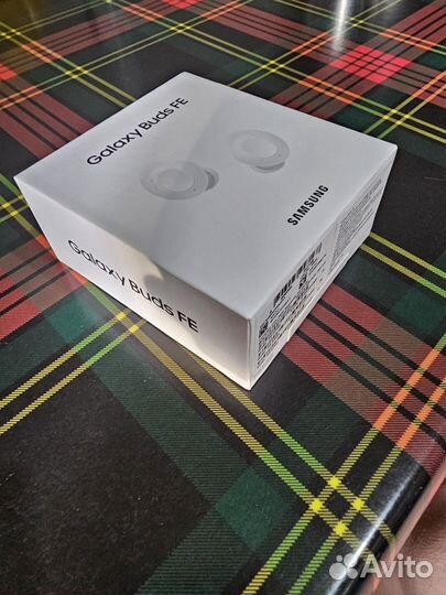 Bluetooth гарнитура Samsung Galaxy Buds FE