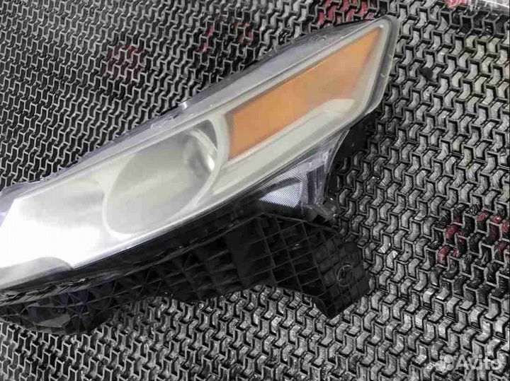 Фара левая Acura TL