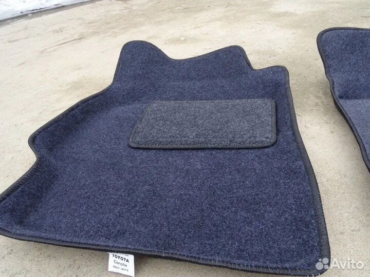 Автомобильные коврики резиновые Тоуота оригинал