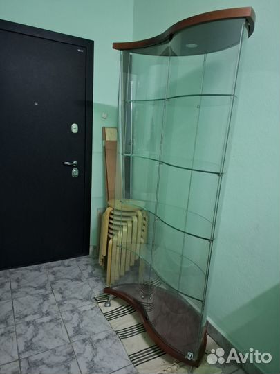 Стеклянная витрина 
