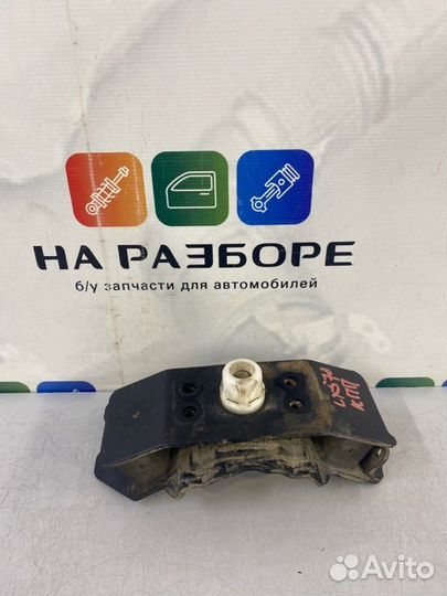 Подушка кпп Lexus Lx570 3 3UR-FE 2012