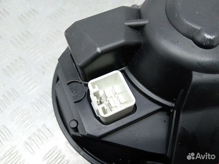 Моторчик для Volvo V70 2