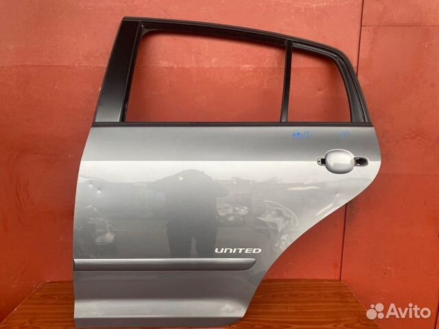 Дверь задняя левая Vw Golf 5+ BSE 2009