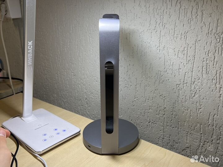 Подставка для наушников