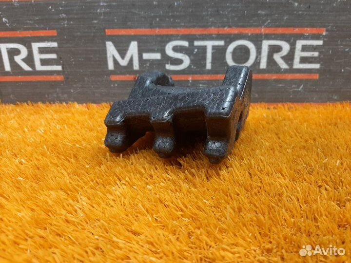 Наполнитель передний правый Bmw 5-Series F10