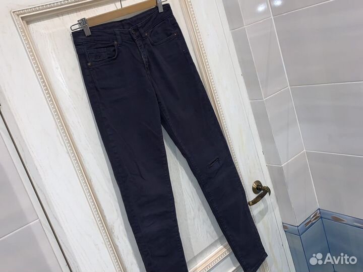 Синие брюки джинсы Lacoste