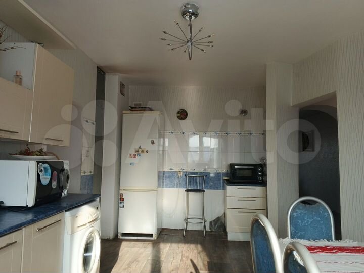 Коттедж 323,3 м² на участке 8,7 сот.