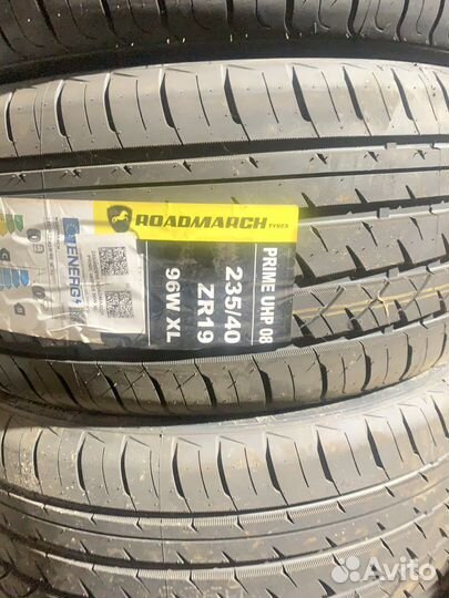 Roadmarch Prime UHP 08 235/40 R19 96W