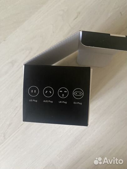 Тревел адаптер, переходник, зарядка вфм