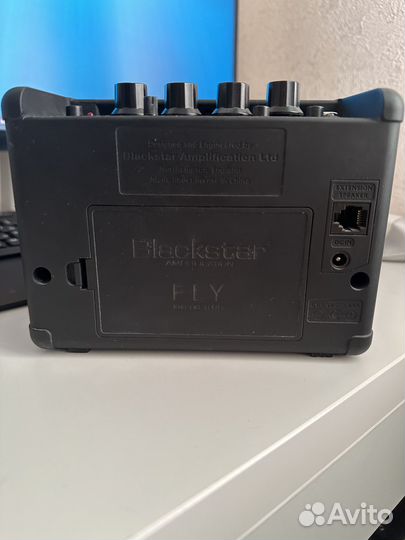 Гитарный комбоусилитель