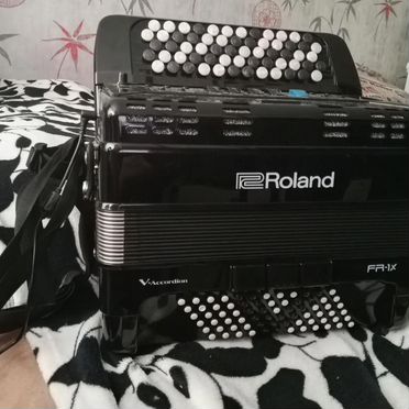 Цифровой баян Roland FR1xb