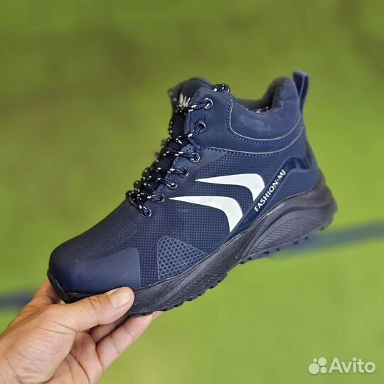 Новые кроссовки 36-41р зимние