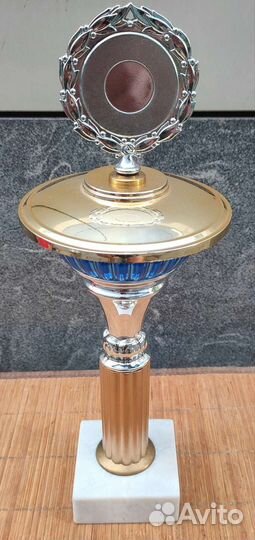 Кубки спортивные