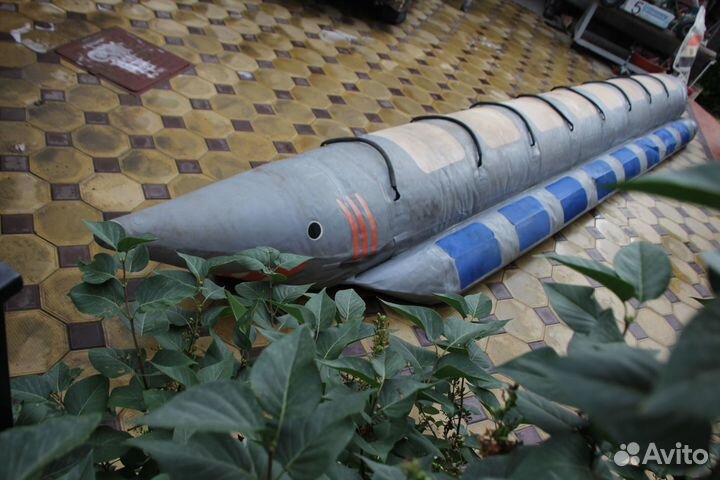 Водный банан бу