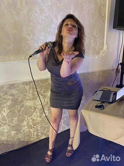 Поющая ведущая+DJ+оборудование